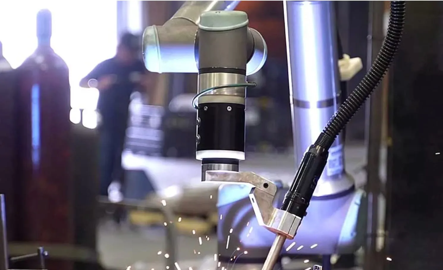 Cobot Welder Raises the Output for Carolina Manufacturer
